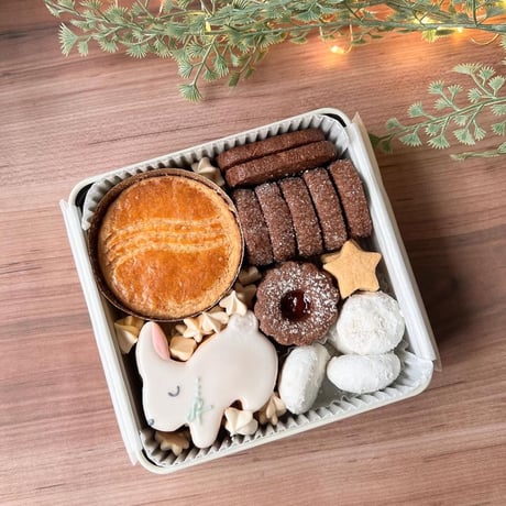 お月見クッキー缶