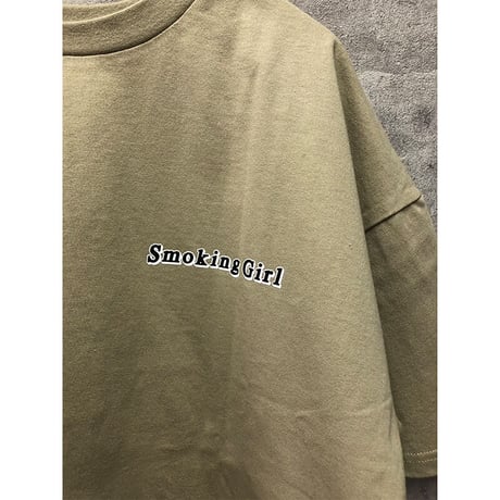 éimセレクト スモーキングガールTシャツ【税込8,900円以上で送料無料】