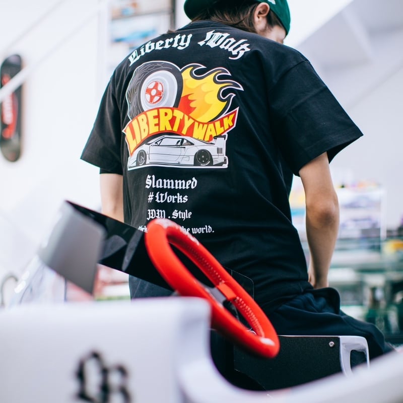 LIBERTY WALK F40 Fire Tee Black | 株式会社I.W.G.P