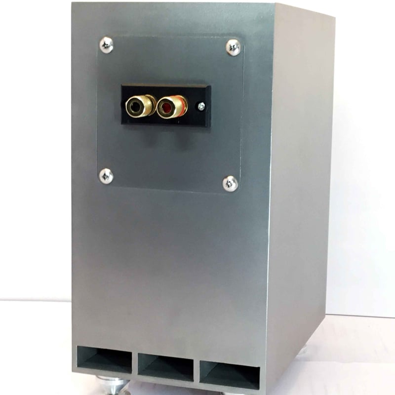 8cmスピーカーの傑作。ウッドコーンSPにオールステンレスでダブル 8cmスピーカーの傑作。ウッドコーンSPにオールステンレスでダブル