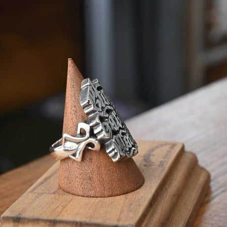 Full logotype ring