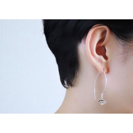fundo- ピアス