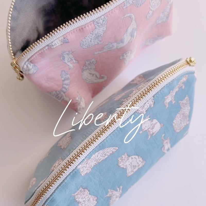 お取り置き☆リバティ＊秋冬 新柄／ラミネート／中身が見えるポーチ＊ねこ