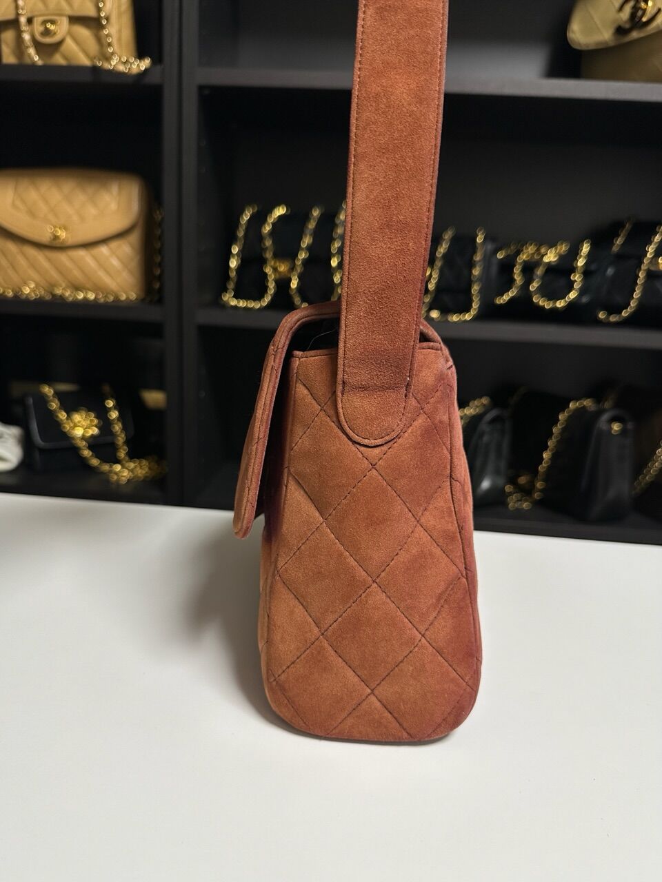 シャネル マトラッセ スエード ショルダーバッグ CHANEL - CHANEL☆シャネル マトラッセ スエード チェーン