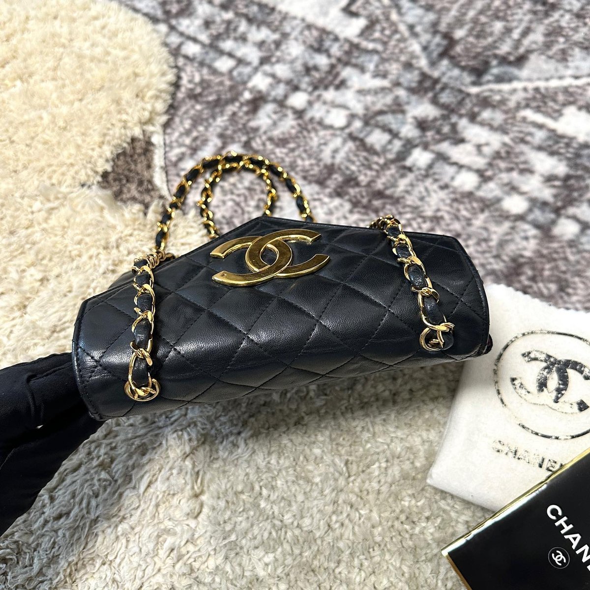 CHANEL シャネルマトラッセ　デカココ チェーンショルダーバッグ シャネル デカココ マトラッセ チェーン ショルダーバッグ ブラック