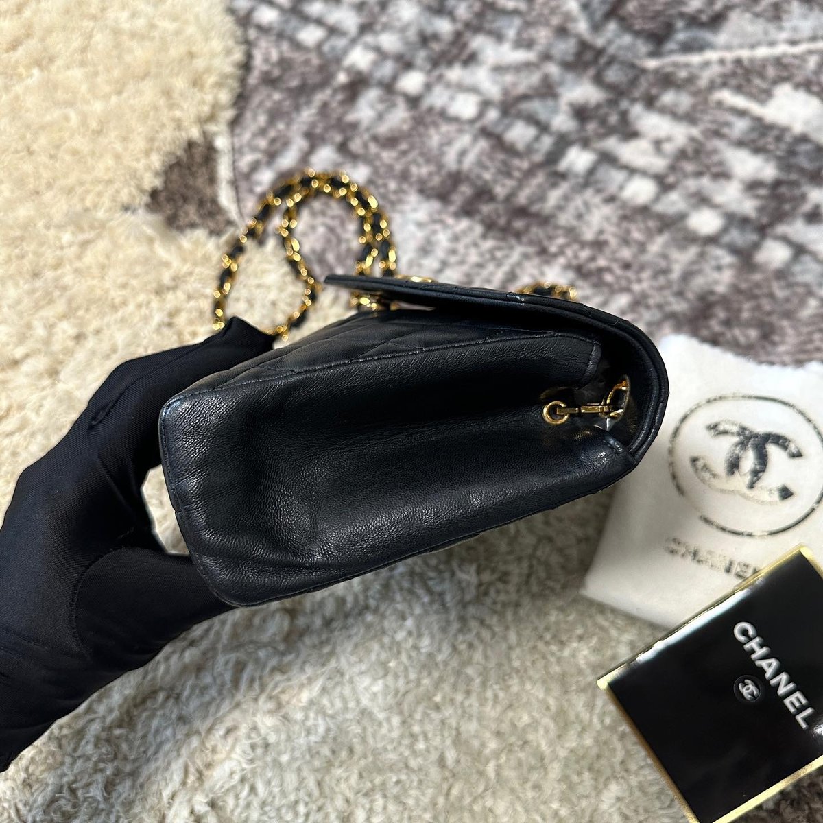 シャネル デカココ マトラッセ チェーン ショルダーバッグ ブラック シャネル デカココ マトラッセ チェーン ショルダーバッグ ブラック