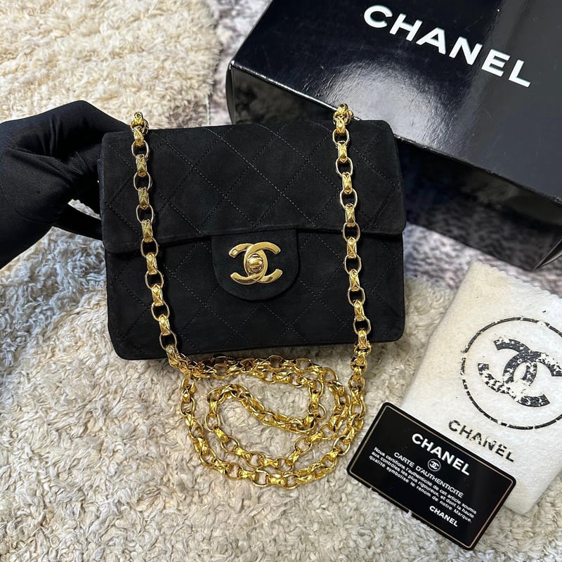 CHANEL ブラック スエード ショルダーバッグ シャネル ミニマトラッセ チェーン ショルダーバッグ スエード