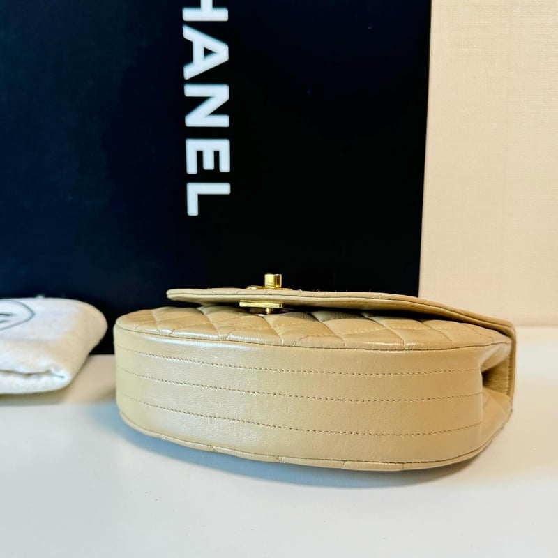 CHANEL ウエストポーチ ビコローレ ラムスキン ターンロック ベージュ CHANEL ウエストポーチ ビコローレ ラムスキン ターンロック