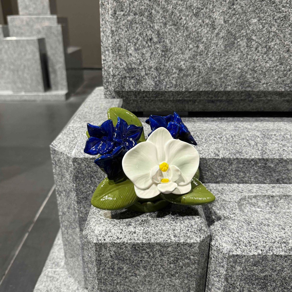 カレンヌ 墓花（L）胡蝶蘭 ホワイト 1対（2個） カレンヌ 墓花（L）胡蝶