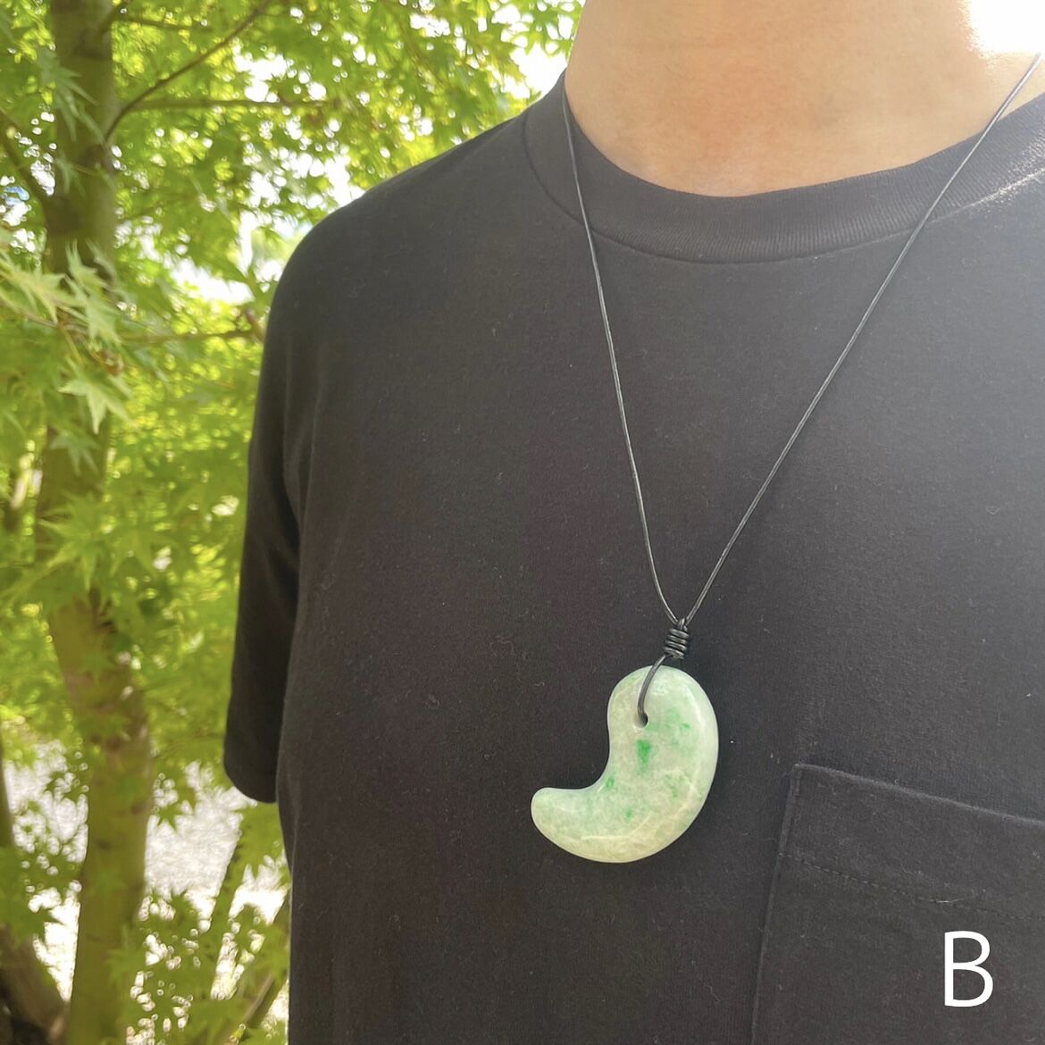 翡翠勾玉レザーネックレス（L） | ohakakiwame