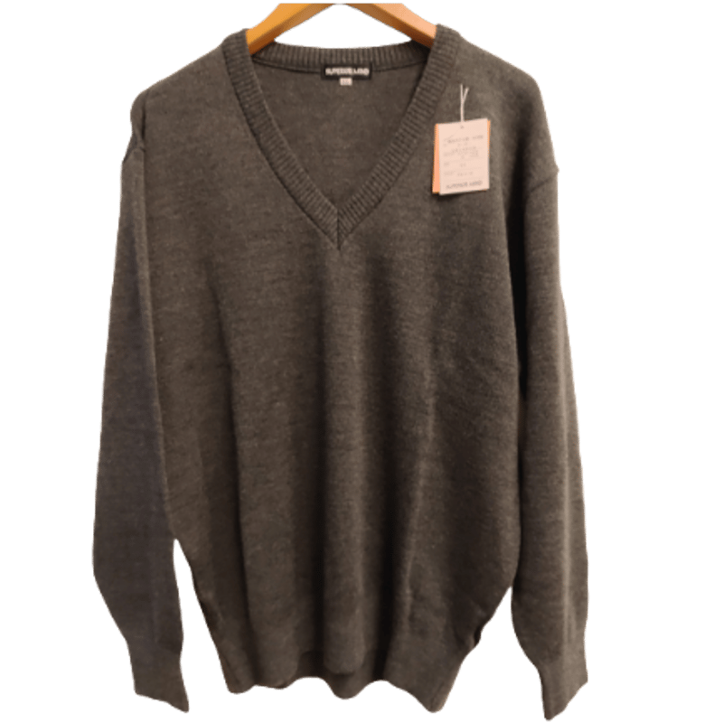 寝屋川一中Vネックセーター（グレー） 男女兼用 | School uniforms WAKO