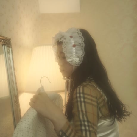 cake head dress [strawberry cake]