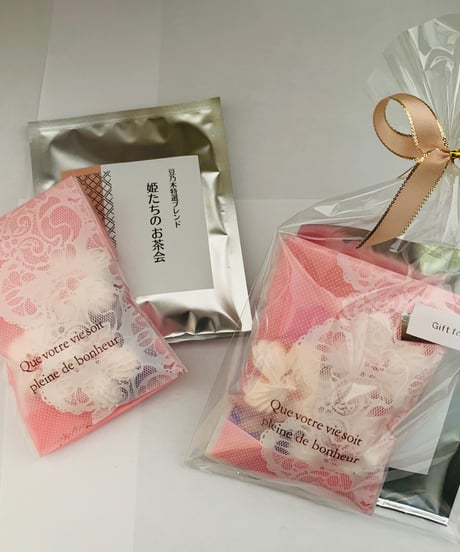 プチギフト🎁ドリップパックとさくらメレンゲ🌸のセット