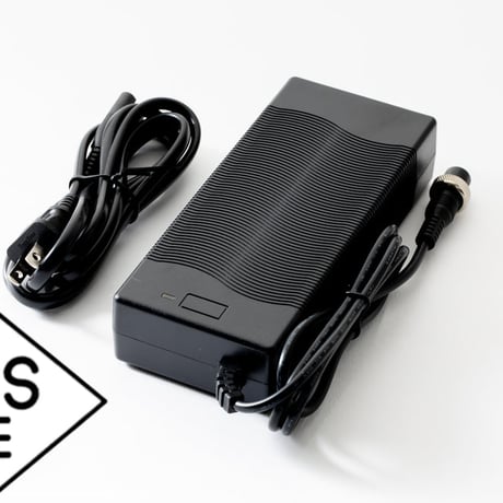 glafit LOM専用バッテリー充電器 ¥24,200 (税込) glafit LOM専用バッテリー充電器 ¥24,200 (税込)