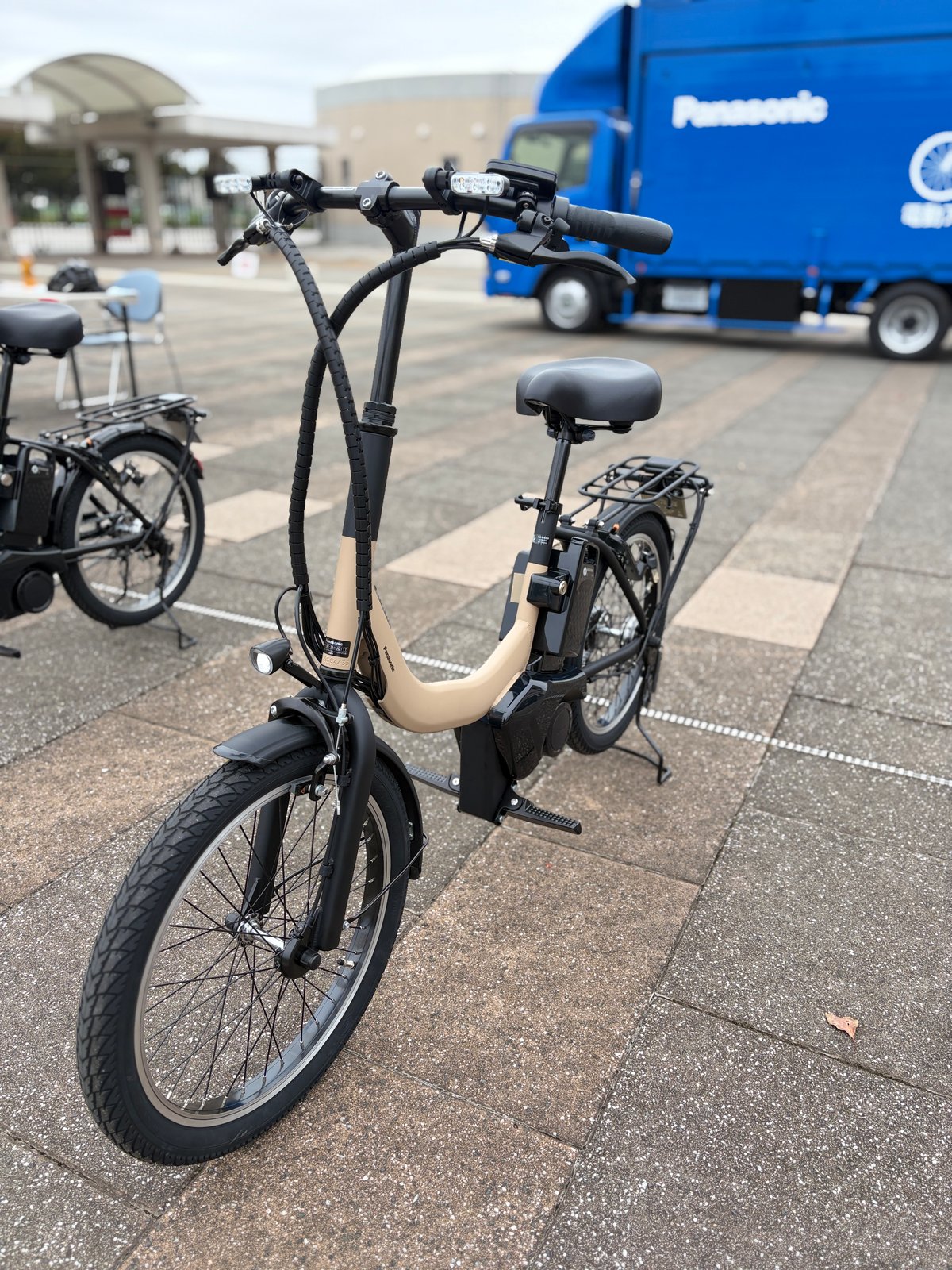パナソニックの新モビリティ『MU』登場！特定小型🛵 | 【E-WALK