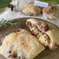 [国産小麦]ソーセージと粒マスタード1個入り