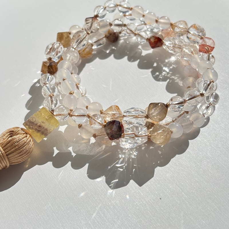 ヘマタイトインクォーツ・ホワイトカルセドニー・水晶 6〜8㎜玉混合