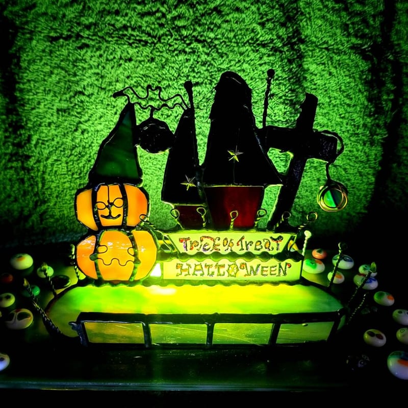 ニコニコかぼちゃのハロウィンパーティー」 ステンドグラス 小物入れ