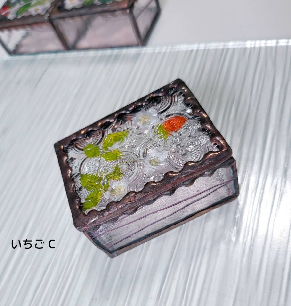 ステンドグラス 小物入れ 「いちごのアンティーク☆ミニBOX 