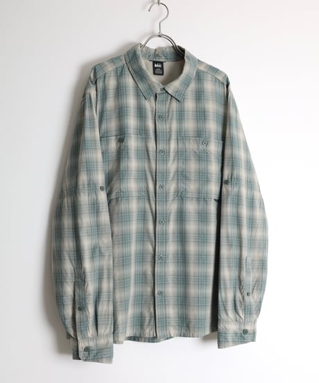 2000s "REI" l/s outdoor designed shirt