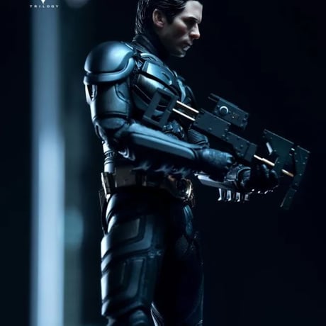 入荷しました〜　Inart 1/12 バットマン　ダークナイト　ライジング　アクションフィギュア 可動