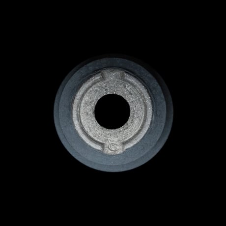 かみ山陶器 黒鉄釉中深ソリ鉢