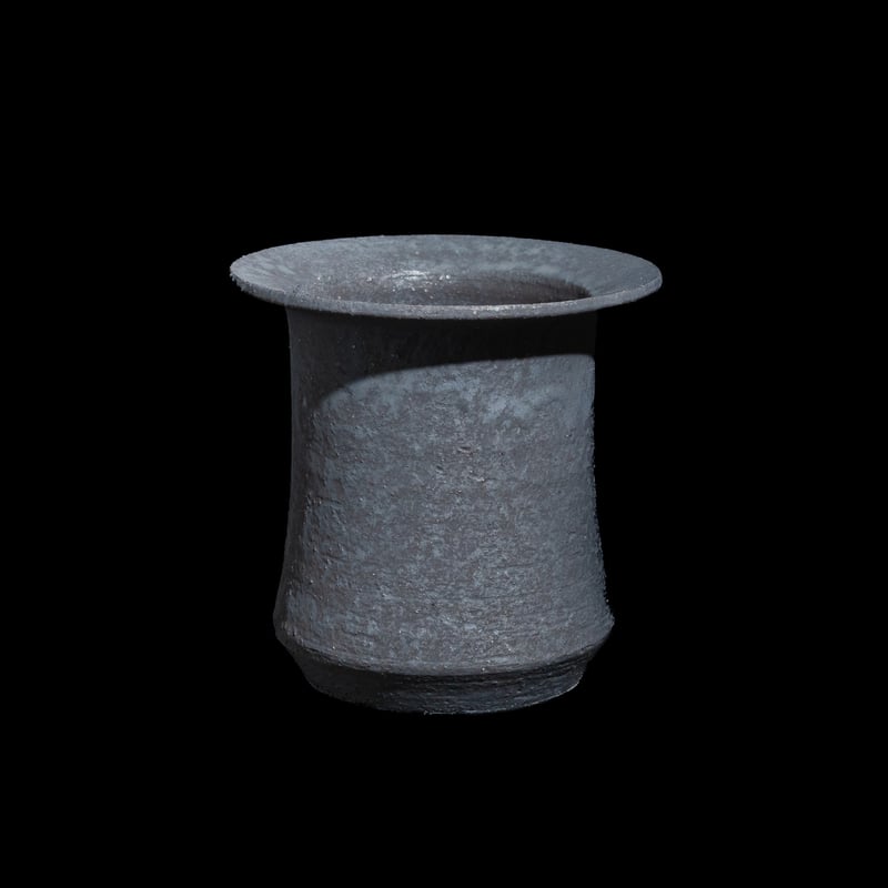 KAMIYAMA 黒鉄釉　かみ山陶器　植木鉢　ハンドメイド かみ山陶器 黒鉄釉波形鉢 | Ducks ( plants. )