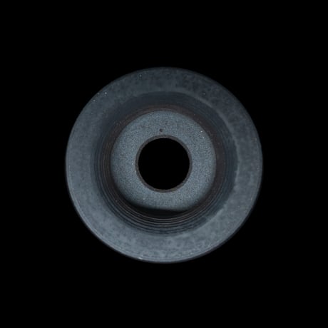かみ山陶器 黒鉄釉深ソリ鉢
