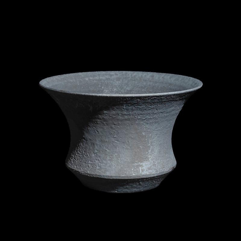 かみ山陶器 黒鉄釉中深ソリ鉢 | Ducks ( plants. )