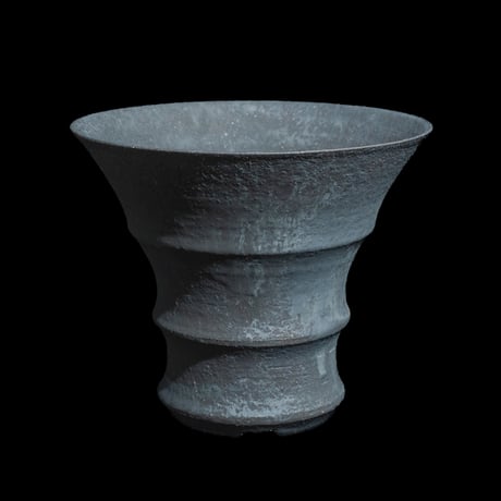 かみ山陶器 黒鉄釉波形鉢