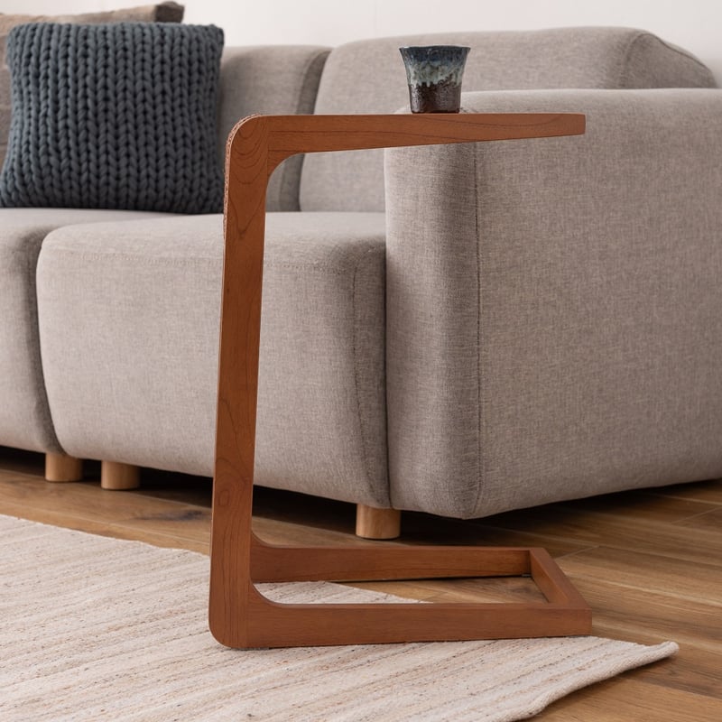 ラタン×ガラスのサイドテーブル「Vitren(ヴィトレン) ST