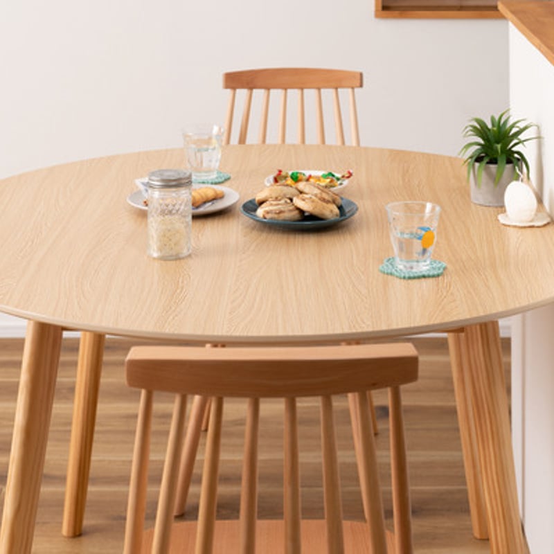 壁に付けられる円形テーブル「Roarier(ロアリエ)」 | インテリア王国