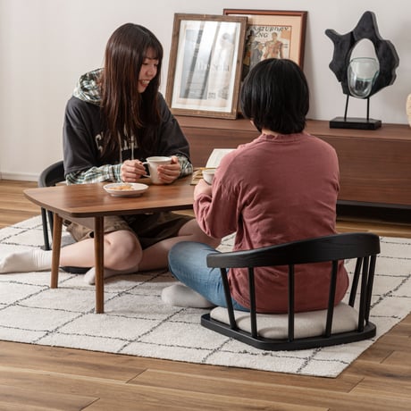 床に座れる座椅子のようなフロアチェア「Woodria(ウッドリア)」