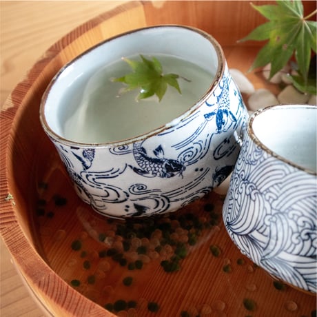荒波・波に鯉　抹茶盌［ギフト］