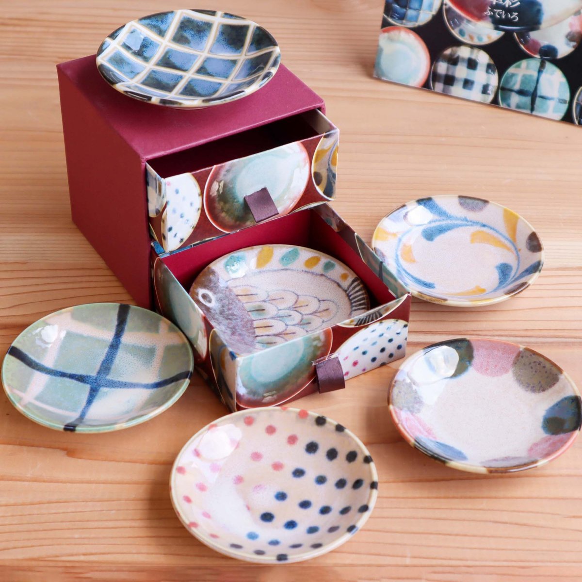 Amazon Basics カラフル3色・3種陶器皿 6客セット Amazon Basics カラフル3色・3種陶器皿 6客セット Amazon Basics カラフル3