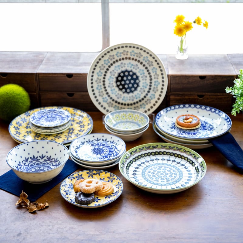 ポタリーフィールド ケーキ皿 | AWASAKA