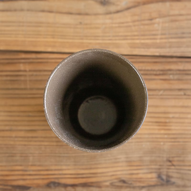 黒い陶器の筒型カップ 木箱付き かいらぎ 泡立ちカップペア（木箱）［ギフトセット］ | AWASAKA