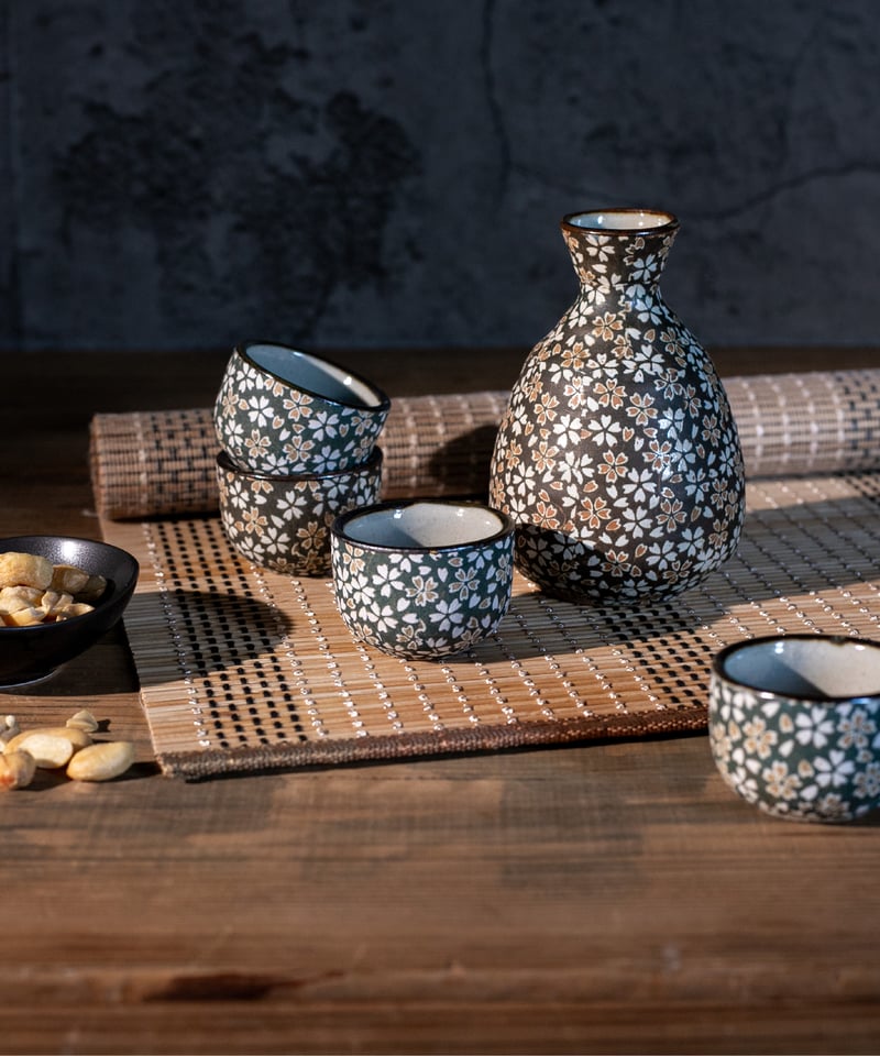 花ちらし 徳利・盃 | AWASAKA