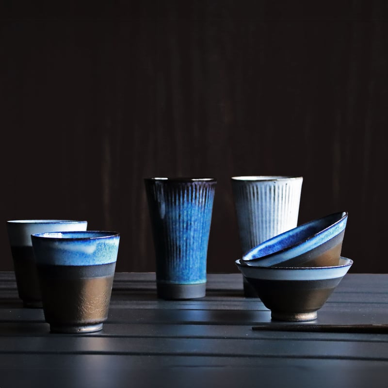 備前 金彩  ペアーカップ Amazon.co.jp: 備前金彩 備前焼 はにわ ペアマグカップ コースター付き