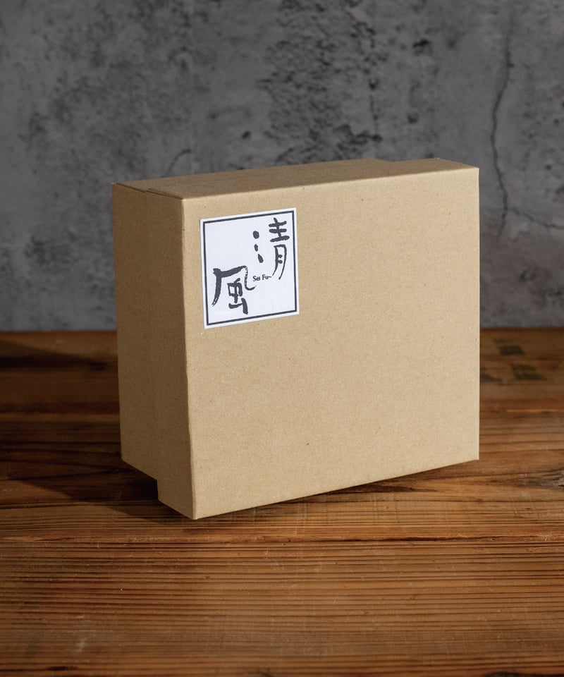 WCRN♡断捨離中商品☘️ 花ちらし 酒器揃［ギフトセット］ | AWASAKA