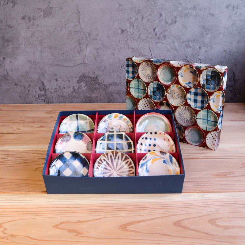 超激レア！小島功のお皿5枚セット！1975年物。未使用！ ブラッシュカラー 九重小皿揃［ギフトセット］ | AWASAKA