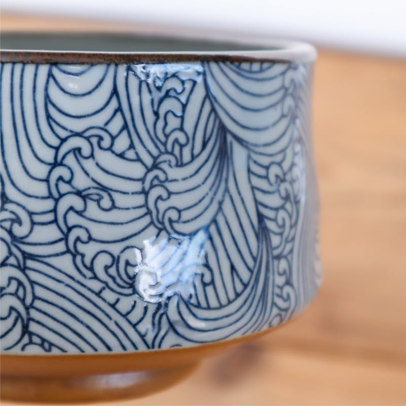 荒波・波に鯉 抹茶盌［ギフト］ | AWASAKA