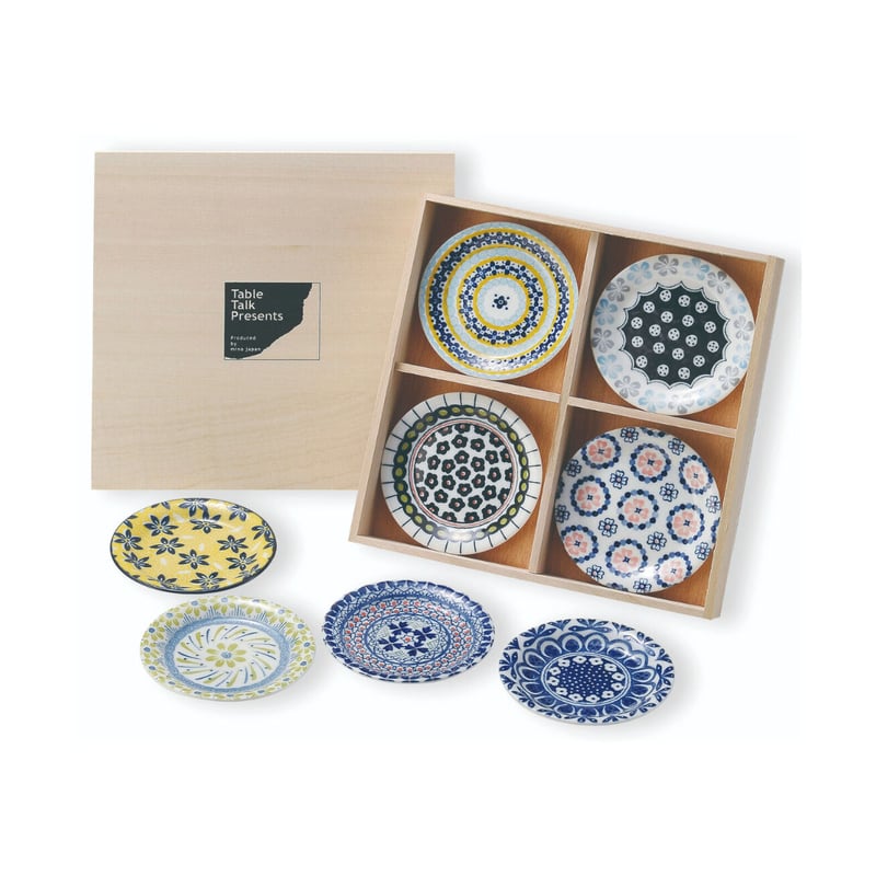 楽慶入 小皿 共箱 幅約9㎝ 東Y7-0508① 楽慶入 小皿 共箱 幅約9㎝ 東Y7