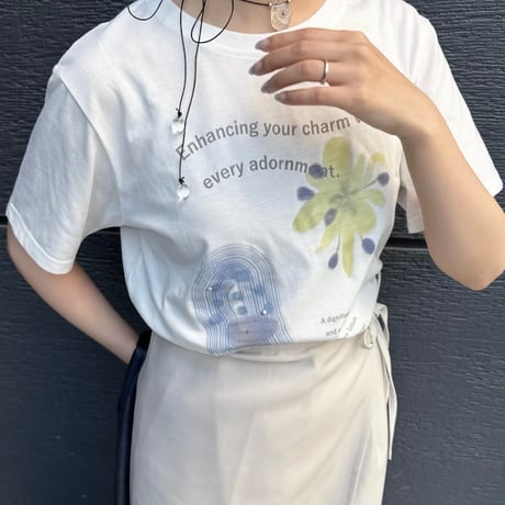【即納商品】bloom with edge t-shirt