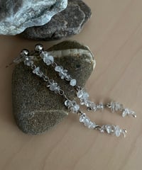 yuragi stone / pierced earrings