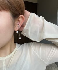 【即納商品】asymmetry pearl flow  / pierced earrings