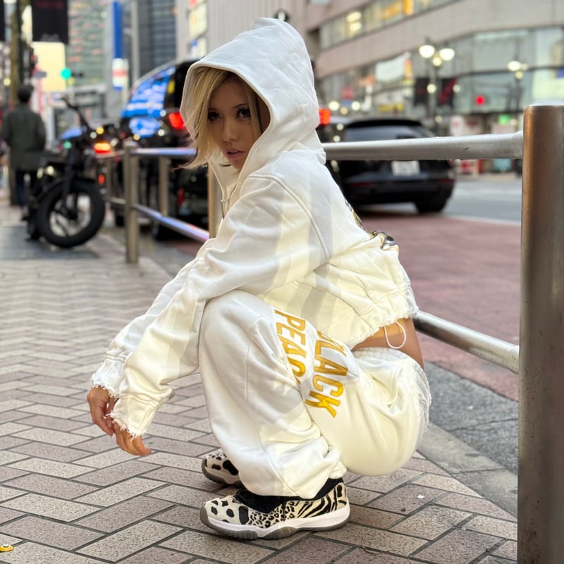豹羅セットアップ | BLACKPEACH