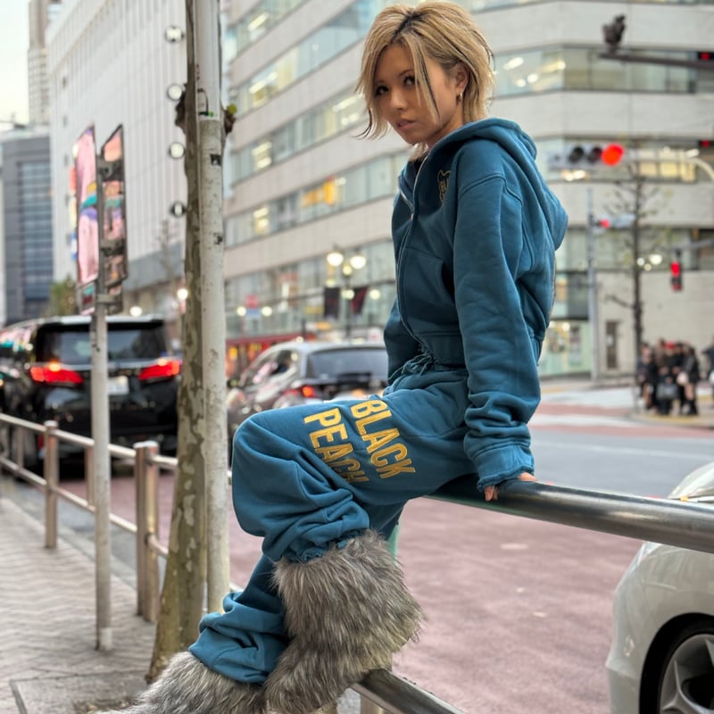豹羅セットアップ | BLACKPEACH
