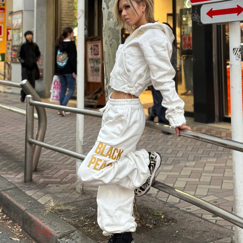 豹羅セットアップ | BLACKPEACH