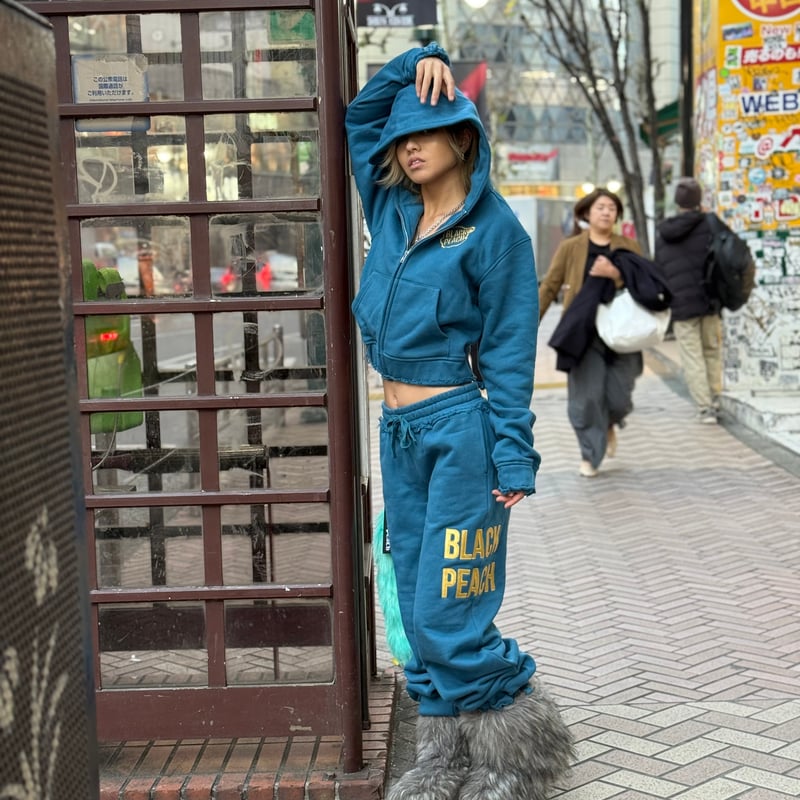 豹羅セットアップ | BLACKPEACH